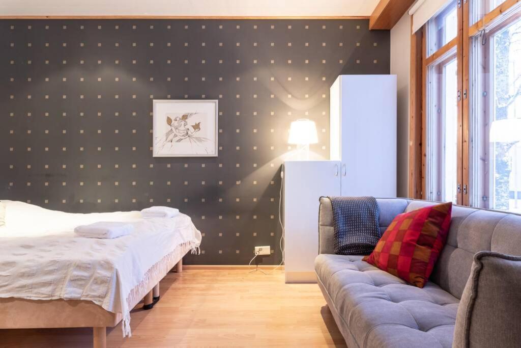 Cozy 1 Bedroom Apt And Free Parking By The Railway Station 奥卢 外观 照片