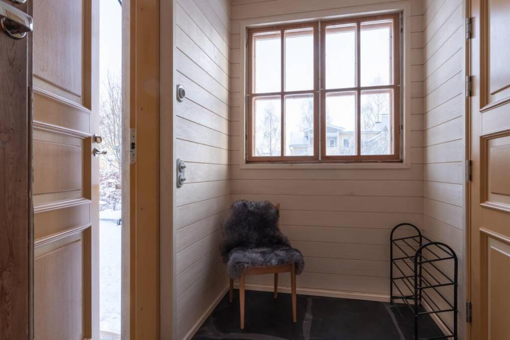 Cozy 1 Bedroom Apt And Free Parking By The Railway Station 奥卢 外观 照片